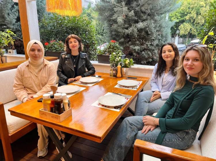 UTİC öğrenci asistanlarımız, Güz Dönemi’nin ilk toplantısını gerçekleştirdi.